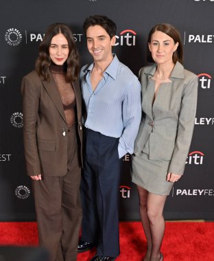 Hollywood, CA USA - 28 Mart 2025 Lucia Aniello, Paul W. Downs, Jen Statsky PaleyFest LA Hacks 'a katıldı.