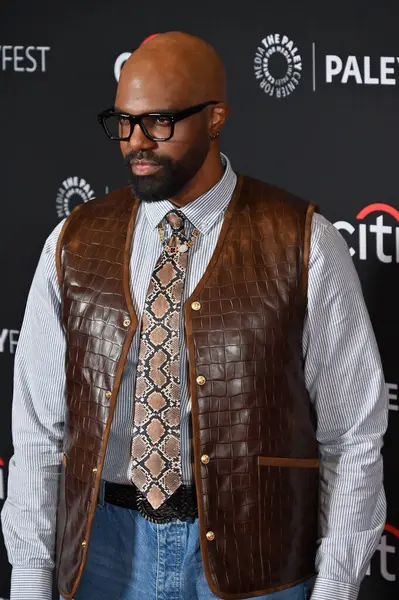 Hollywood, CA USA - 28 Mart 2025: Carl Clemons-Hopkins PaleyFest LA Hacks 'a katıldı.