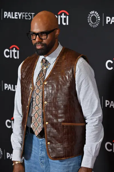 Hollywood, CA USA - 28 Mart 2025: Carl Clemons-Hopkins PaleyFest LA Hacks 'a katıldı.