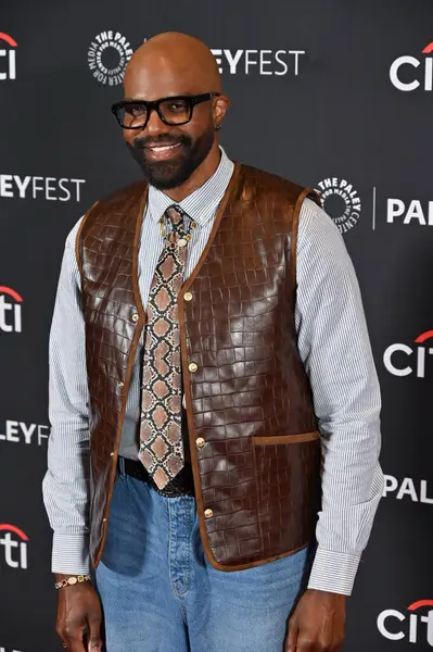 Hollywood, CA USA - 28 Mart 2025: Carl Clemons-Hopkins PaleyFest LA Hacks 'a katıldı.