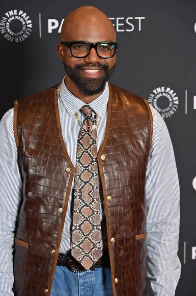 Hollywood, CA USA - 28 Mart 2025: Carl Clemons-Hopkins PaleyFest LA Hacks 'a katıldı.