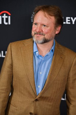 Hollywood, CA / USA - 29 Mart 2025: Rian Johnson PaleyFest LA Poker Face 'e katıldı.