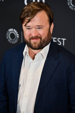 Hollywood, CA / USA - 29 Mart 2025: Haley Joel Osment PaleyFest LA Poker Face 'e katıldı.