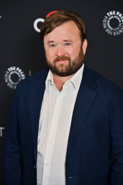 Hollywood, CA / USA - 29 Mart 2025: Haley Joel Osment PaleyFest LA Poker Face 'e katıldı.