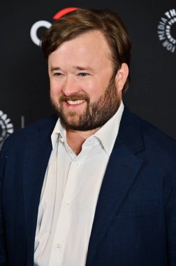 Hollywood, CA / USA - 29 Mart 2025: Haley Joel Osment PaleyFest LA Poker Face 'e katıldı.