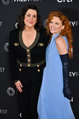 Hollywood, CA / USA - 29 Mart 2025: Melanie Lynskey, Natasha Lyonne PaleyFest LA Poker Face 'e katıldı.