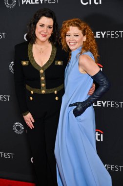 Hollywood, CA / USA - 29 Mart 2025: Melanie Lynskey, Natasha Lyonne PaleyFest LA Poker Face 'e katıldı.