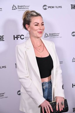 Los Angeles, CA USA - 16 Nisan 2025: Jessimae Peluso Take Care filminin prömiyerine katıldı