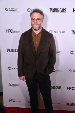 Los Angeles, CA USA - 16 Nisan 2025: Seth Rogen Take Care filminin prömiyerine katıldı