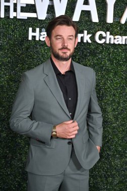 Hollywood, CA USA - 22 Nisan 2025: Evan Williams Hallmark 'ın The Way Home Sezon 3 Gösterimi ve Emmy FYC Etkinliği' ne katıldı