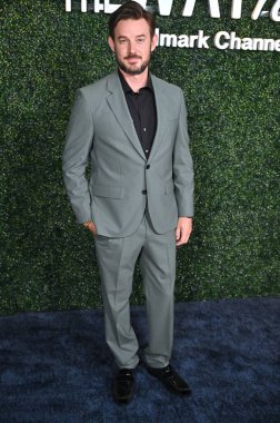 Hollywood, CA USA - 22 Nisan 2025: Evan Williams Hallmark 'ın The Way Home Sezon 3 Gösterimi ve Emmy FYC Etkinliği' ne katıldı