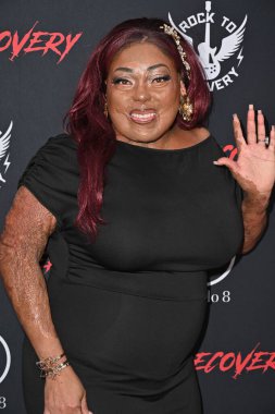 Beverly Hills, CA USA - 23 Nisan 2025: Tonya Renee Meisenbach Final Recovery 'nin ilk gösterimine katıldı