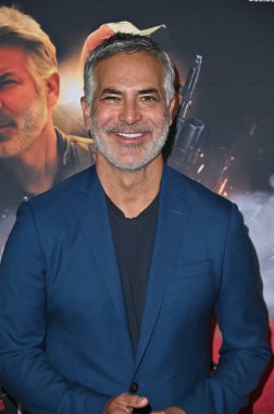 Culver City, CA USA - 29 Nisan 2025 Guillermo Zapata, The Clouds namı diğer Las Nubes 'un galasına katıldı.