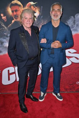 Culver City, CA USA - 29 Nisan 2025: Ken Todd, Guillermo Zapata The Clouds namı diğer Las Nubes 'un galasına katıldı