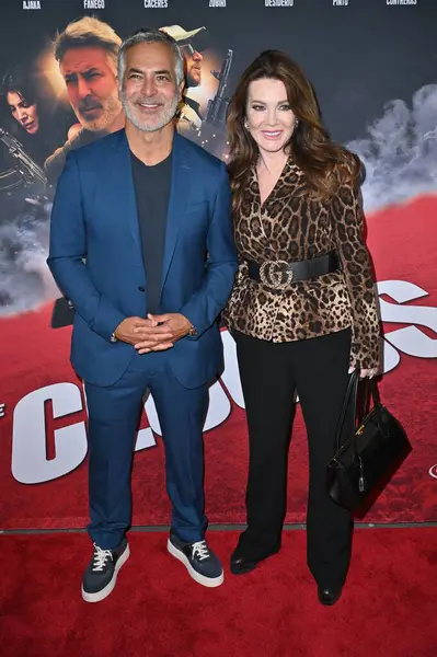Culver City, CA USA - 29 Nisan 2025: Guillermo Zapata, Lisa Vanderpump Bulutlar namı diğer Las Nubes 'un galasına katıldı.