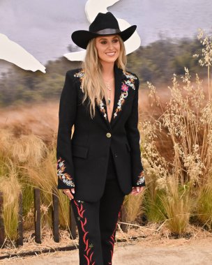 Westwood, CA USA - 11 Temmuz 2024: Lainey Wilson Twisters filminin galasına katıldı.