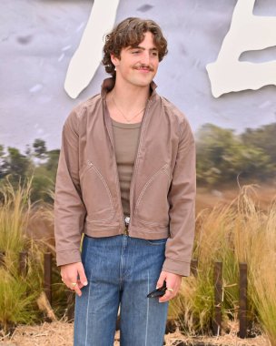 Westwood, CA USA - 11 Temmuz 2024: Benson Boone Twisters filminin galasına katıldı.