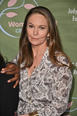 Beverly Hills, CA USA - 1 Mayıs 2025 Diane Lane Kadınlar Birliği Cedars Sinai Bahar Yemeği 'ne katıldı