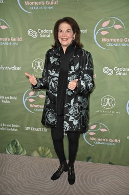 Beverly Hills, CA USA - 1 Mayıs 2025: Sherry Lansing Kadınlar Birliği Cedars Sinai Bahar Yemeğine katıldı