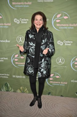Beverly Hills, CA USA - 1 Mayıs 2025: Sherry Lansing Kadınlar Birliği Cedars Sinai Bahar Yemeğine katıldı