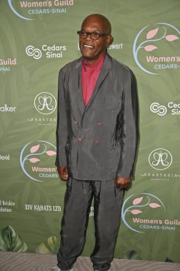 Beverly Hills, CA USA - 1 Mayıs 2025: Samuel L Jackson Kadınlar Birliği Cedars Sinai Bahar Yemeğine katıldı