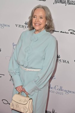 Beverly Hills, CA USA - 8 Mayıs 2025: Kathy Bates Yıllık Üniversite Bahar Yemeği ve Oscar de la Renta Moda Gösterisi 'ne katıldı