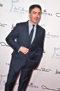 Beverly Hills, CA USA - 8 Mayıs 2025 Fernando Garcia Meslektaşları Yıllık Bahar Yemeği ve Oscar de la Renta Moda Gösterisi 'ne katıldı