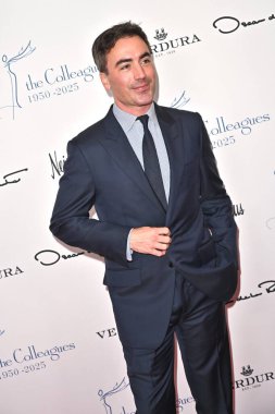 Beverly Hills, CA USA - 8 Mayıs 2025 Fernando Garcia Meslektaşları Yıllık Bahar Yemeği ve Oscar de la Renta Moda Gösterisi 'ne katıldı