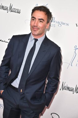 Beverly Hills, CA USA - 8 Mayıs 2025 Fernando Garcia Meslektaşları Yıllık Bahar Yemeği ve Oscar de la Renta Moda Gösterisi 'ne katıldı