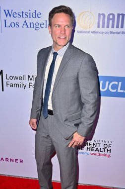 Beverly Hills, CA USA - 8 Mayıs 2025: Scott Porter 2025 NAMI Akıl Sağlığı Galasına katıldı