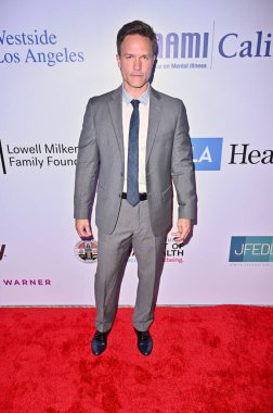 Beverly Hills, CA USA - 8 Mayıs 2025: Scott Porter 2025 NAMI Akıl Sağlığı Galasına katıldı