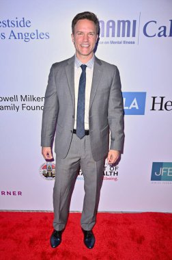 Beverly Hills, CA USA - 8 Mayıs 2025: Scott Porter 2025 NAMI Akıl Sağlığı Galasına katıldı