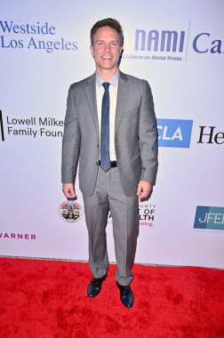 Beverly Hills, CA USA - 8 Mayıs 2025: Scott Porter 2025 NAMI Akıl Sağlığı Galasına katıldı