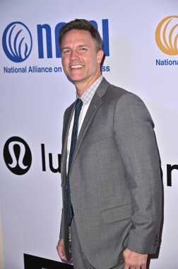 Beverly Hills, CA USA - 8 Mayıs 2025: Scott Porter 2025 NAMI Akıl Sağlığı Galasına katıldı