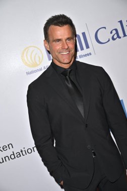 Beverly Hills, CA USA - 8 Mayıs 2025: Cameron Mathison 2025 NAMI Akıl Sağlığı Galasına katıldı