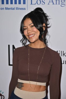Beverly Hills, CA USA - 8 Mayıs 2025: Jhene Aiko 2025 NAMI Akıl Sağlığı Galasına katıldı