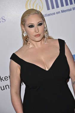 Beverly Hills, CA USA - 8 Mayıs 2025: Hayley Hasselhoff 2025 NAMI Akıl Sağlığı Galasına katıldı