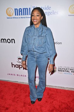Beverly Hills, CA USA - 8 Mayıs 2025: Tiffany Haddish 2025 NAMI Akıl Sağlığı Galasına katıldı
