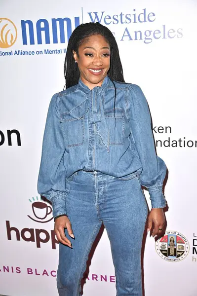 Beverly Hills, CA USA - 8 Mayıs 2025: Tiffany Haddish 2025 NAMI Akıl Sağlığı Galasına katıldı