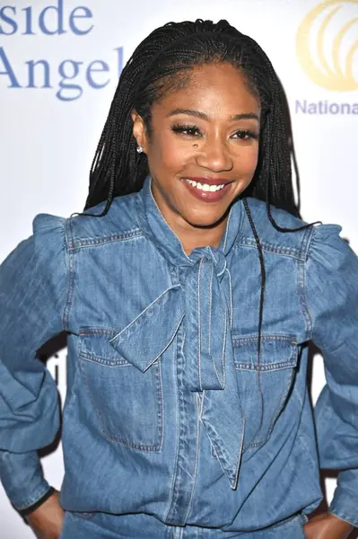 Beverly Hills, CA USA - 8 Mayıs 2025: Tiffany Haddish 2025 NAMI Akıl Sağlığı Galasına katıldı