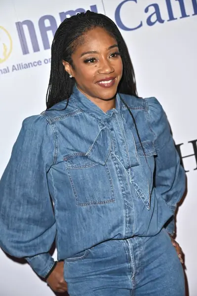Beverly Hills, CA USA - 8 Mayıs 2025: Tiffany Haddish 2025 NAMI Akıl Sağlığı Galasına katıldı
