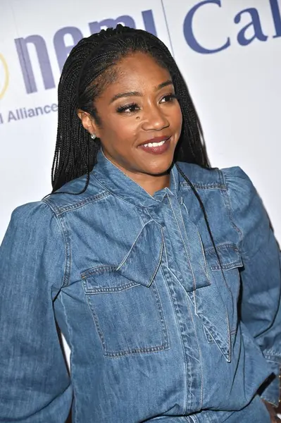 Beverly Hills, CA USA - 8 Mayıs 2025: Tiffany Haddish 2025 NAMI Akıl Sağlığı Galasına katıldı