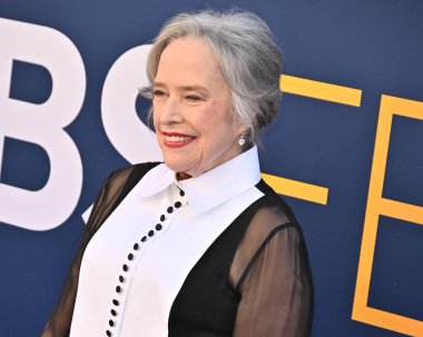 Hollywood, CA USA - 7 Mayıs 2025 Kathy Bates CBS Festivali 'ne katıldı