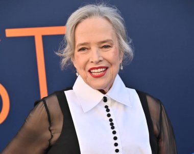 Hollywood, CA USA - 7 Mayıs 2025 Kathy Bates CBS Festivali 'ne katıldı