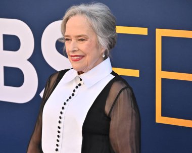 Hollywood, CA USA - 7 Mayıs 2025 Kathy Bates CBS Festivali 'ne katıldı