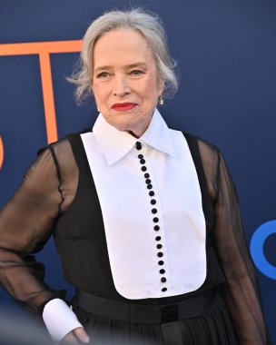 Hollywood, CA USA - 7 Mayıs 2025 Kathy Bates CBS Festivali 'ne katıldı