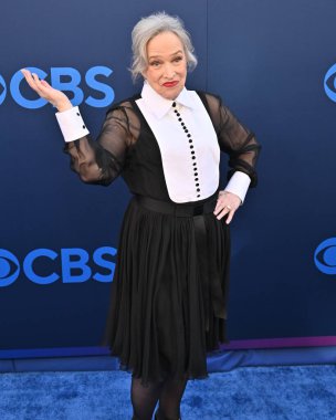Hollywood, CA USA - 7 Mayıs 2025 Kathy Bates CBS Festivali 'ne katıldı