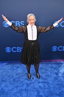 Hollywood, CA USA - 7 Mayıs 2025 Kathy Bates CBS Festivali 'ne katıldı