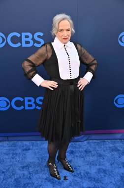 Hollywood, CA USA - 7 Mayıs 2025 Kathy Bates CBS Festivali 'ne katıldı