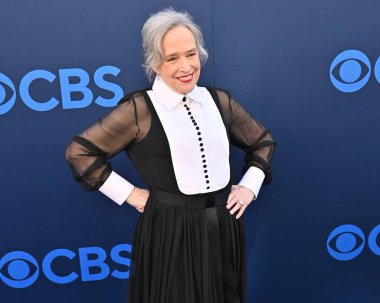 Hollywood, CA USA - 7 Mayıs 2025 Kathy Bates CBS Festivali 'ne katıldı